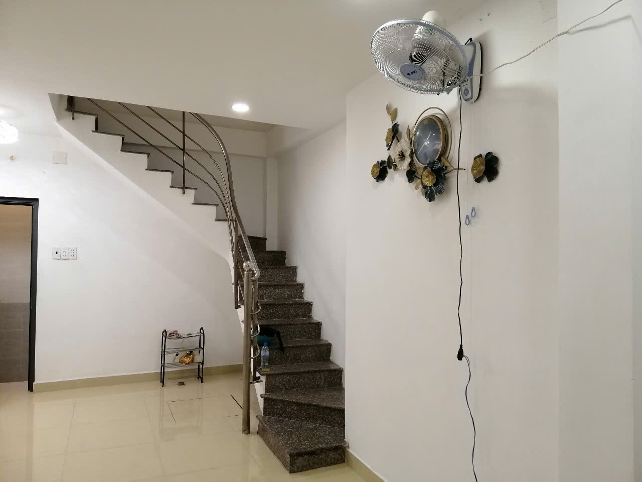 Nhà phố xinh rẻ 3m x 9m, 1 trệt, 4 lầu, Trần Đình Xu, quận 1, thành phố Hồ Chí Minh