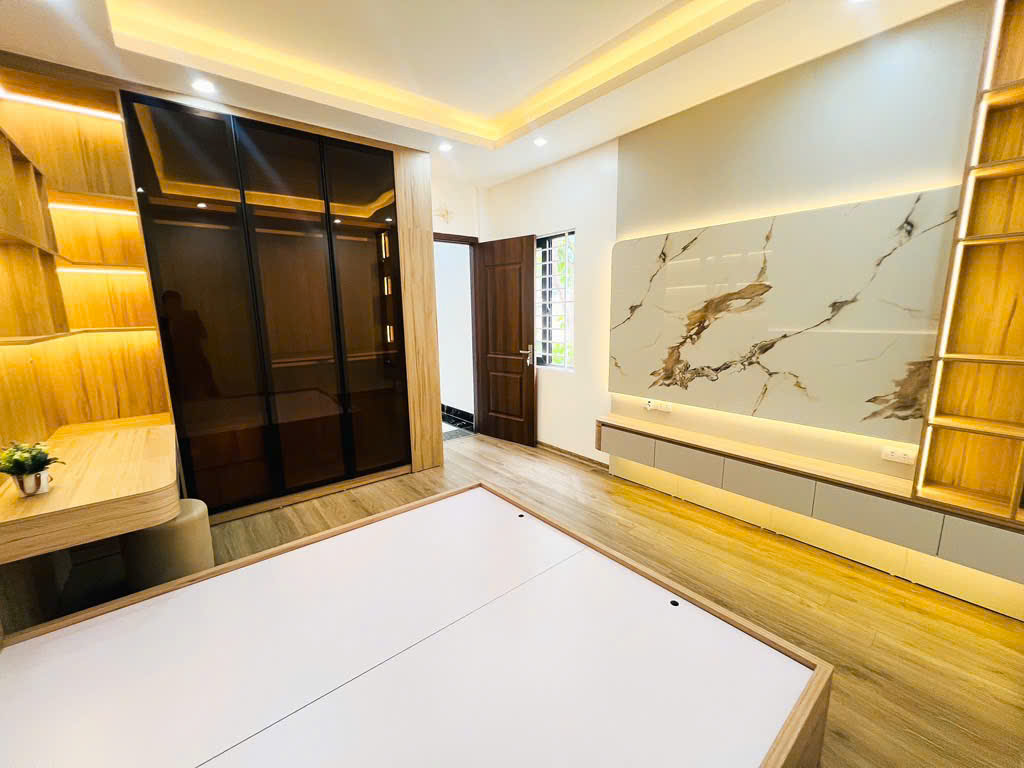 Bán nhà Bạch Mai, dòng tiền 700 triệu/ 1 năm, 12 phòng khép kín, diện tích 55m2, giá chỉ 13,6 tỷ