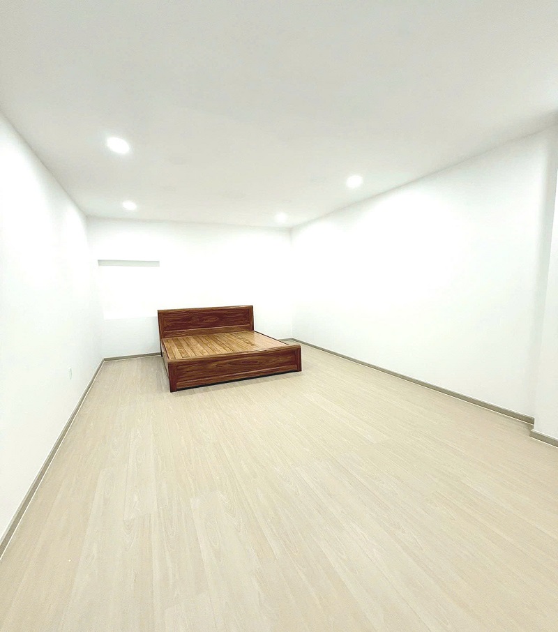 Chỉ 90 triệu/m2 có nhà hẻm xe hơi Lạc Long Quân, phường 10, Tân Bình, 125m2, 4 tầng sát mặt tiền