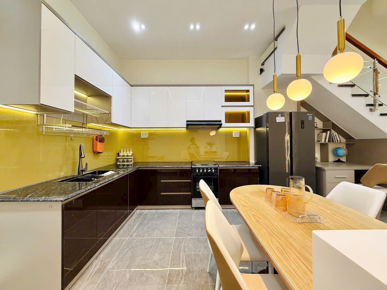 Bán nhà phố đẹp đường Thống Nhất, phường 16, quận Gò Vấp, Hồ Chí Minh