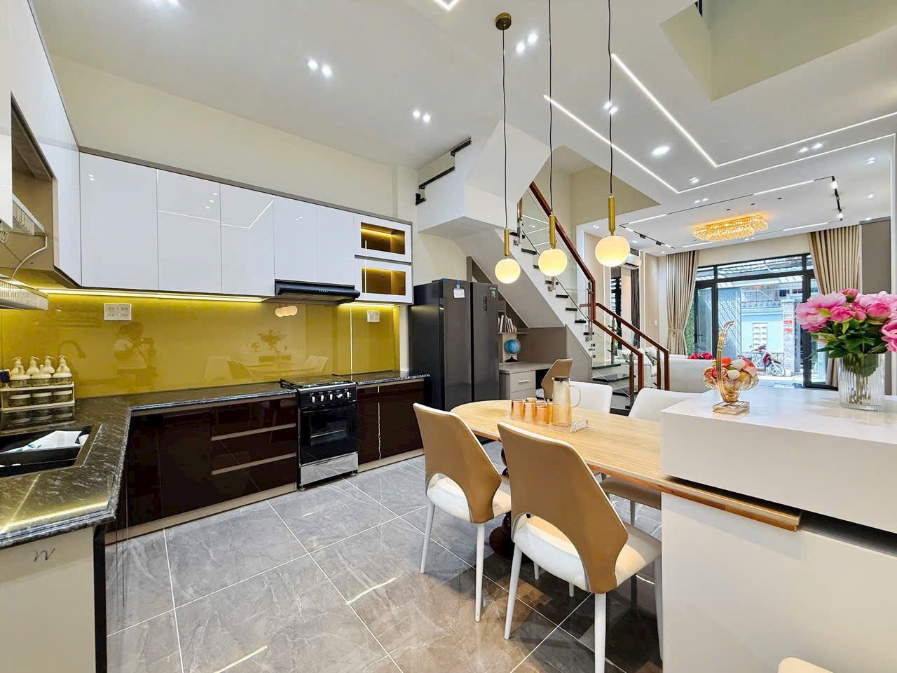 Bán nhà phố đẹp đường Thống Nhất, phường 16, quận Gò Vấp, Hồ Chí Minh