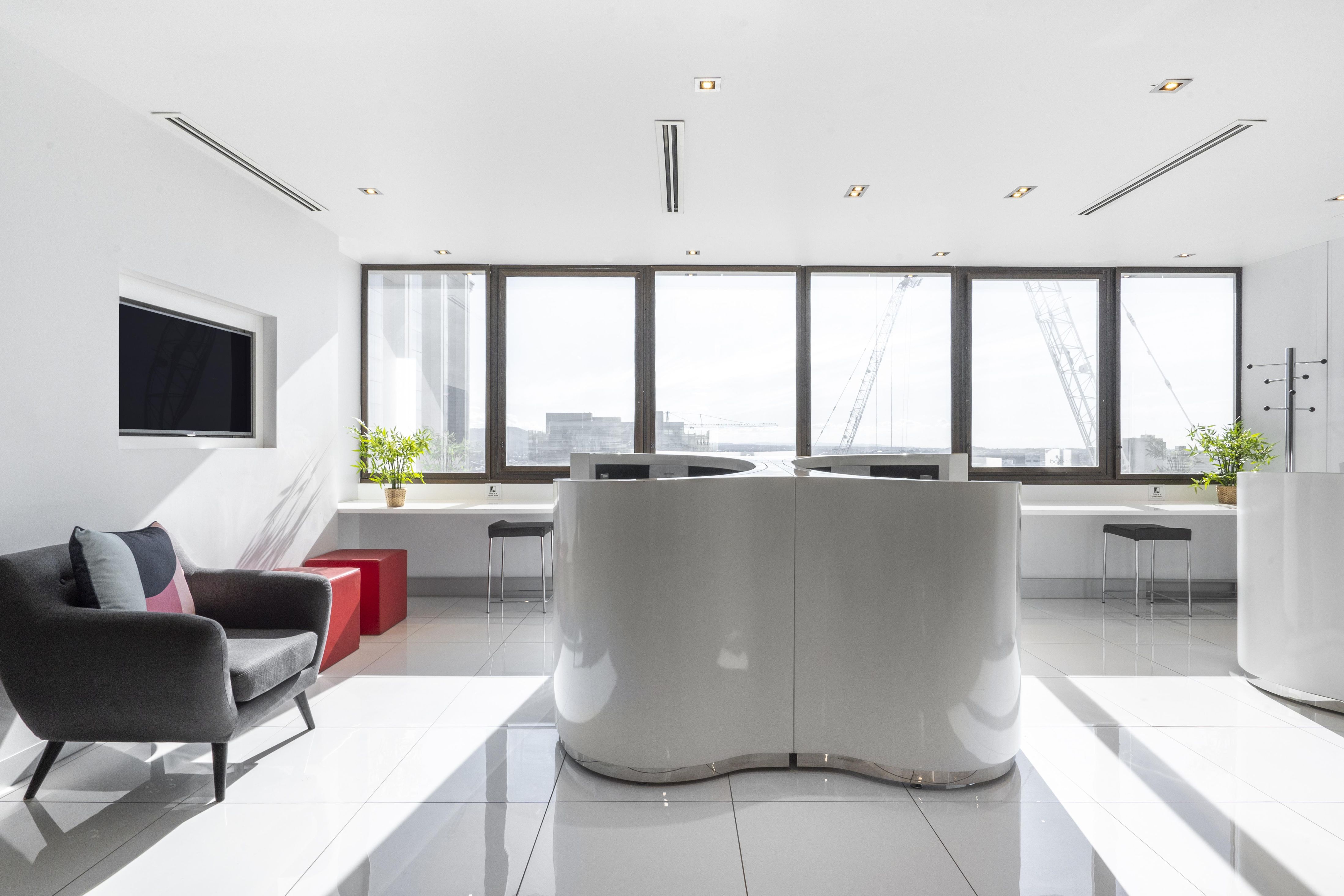 Không gian văn phòng riêng đầy đủ dịch vụ dành cho bạn và đội ngũ tại HQ Millennium Building