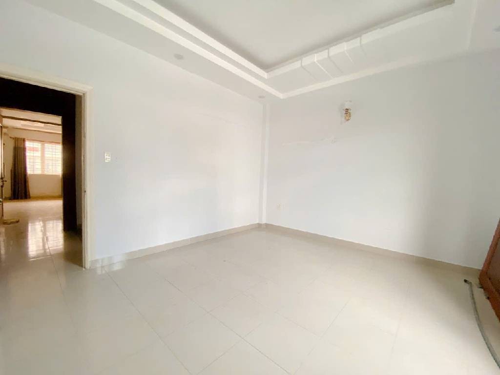 Ngay Ga T3 - Tân Bình, xe hơi ngủ nhà 85m2, 3 tầng, hẻm 2 xe hơi tránh nhau, 15 tỷ