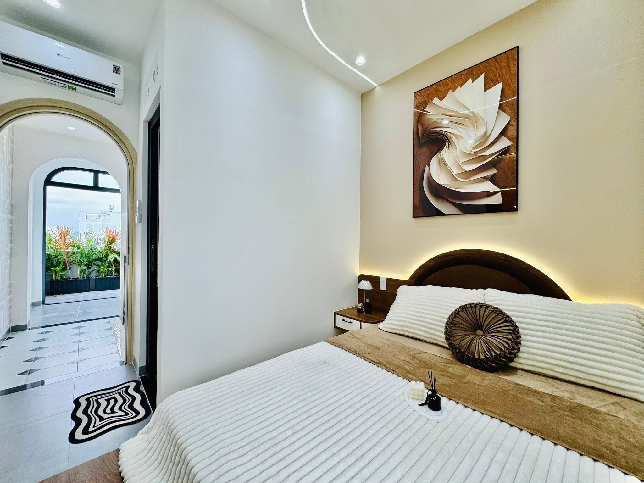 Bán nhà phố đẹp đường Tô Ngọc Vân, phường 15, quận Gò Vấp, Hồ Chí Minh