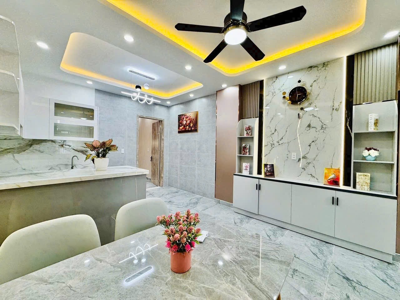 Nhà đẹp nở hậu nằm trên đường Khuất Văn Bứu, diện tích 90m2