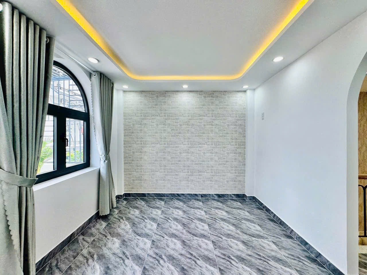 Nhà đẹp nở hậu nằm trên đường Khuất Văn Bứu, diện tích 90m2