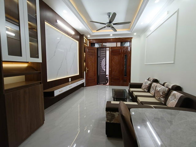 Bán nhà phố Đông Thiên - Hoàng Mai, gần ô tô, nhà mới, full đồ, 3 ngủ, giá chỉ 6,9 tỷ