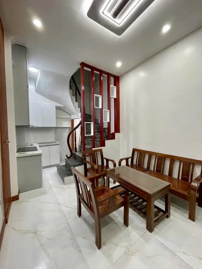 Hàng hiếm phố Tân Mai, Hoàng Mai, ngõ nông, full đồ, chỉ 6,2 tỷ