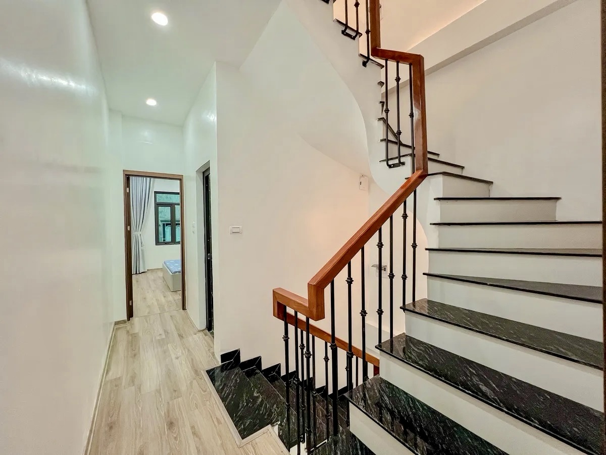 Hiếm siêu phẩm lô góc phố Minh Khai - Hai Bà Trưng - gần ô tô - 40m2 - 4 tầng - full đồ