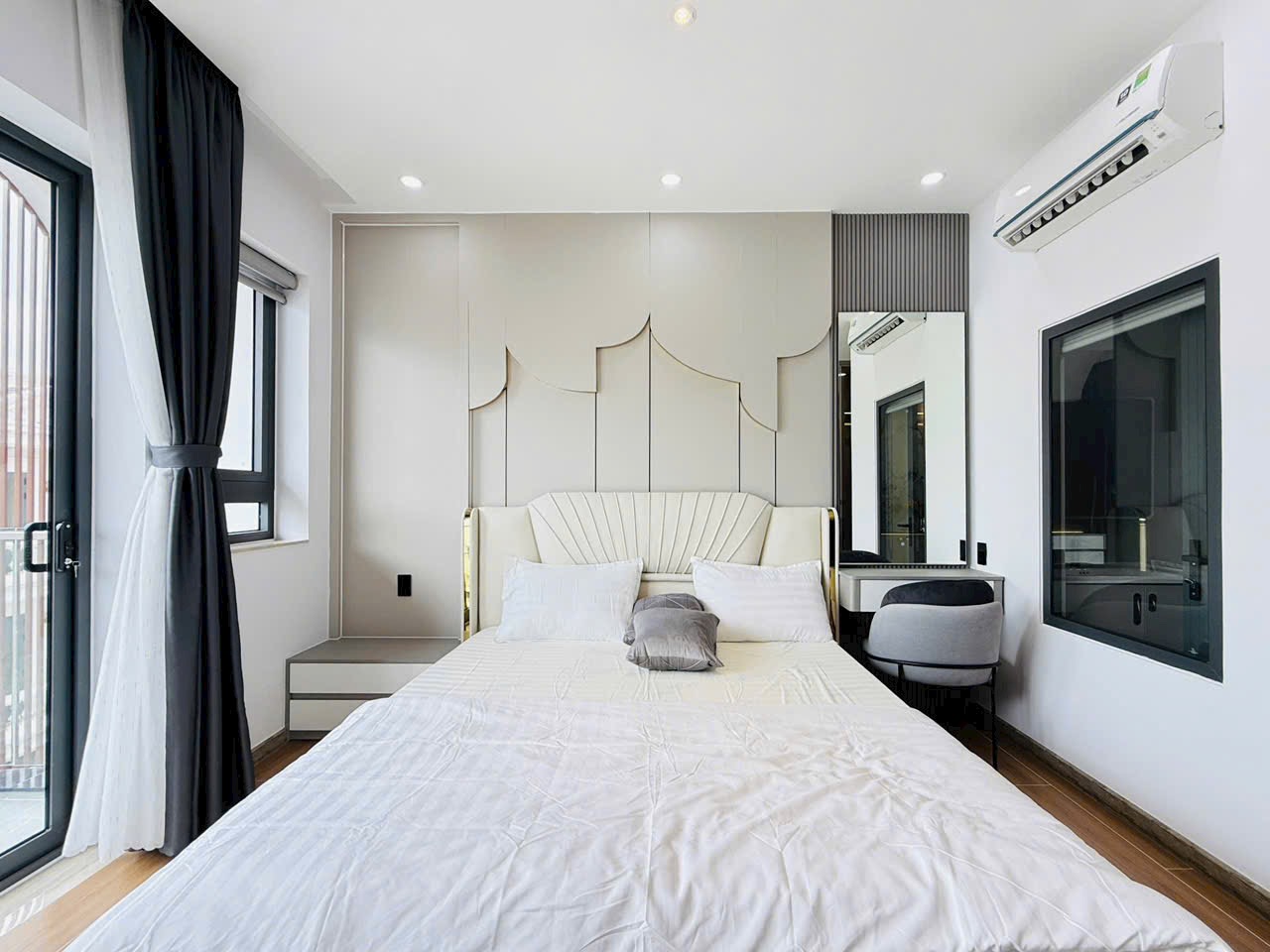 Bán siêu phẩm nhà phố có thang máy đường Bùi Quang Là, phường 12, quận Gò Vấp, Hồ Chí Minh