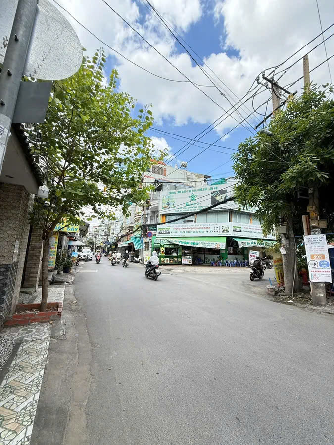 Bán nhà Ni Sư Huỳnh Liên, 80m2, 4m x 20m, kinh doanh sầm uất, vừa ở vừa kinh doanh làm văn phòng