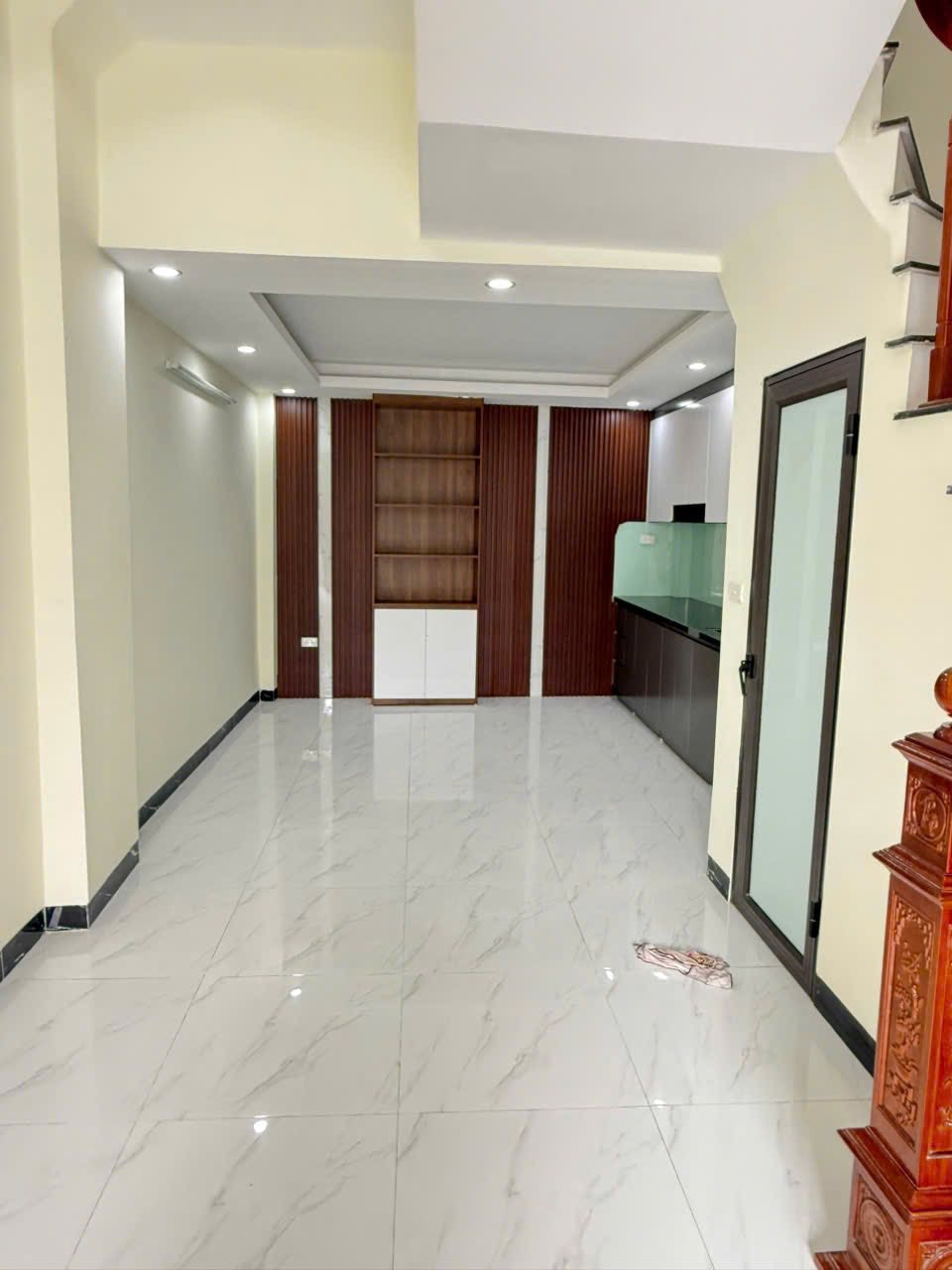 Nhà Tân Lập, Đan Phưọng 20m ô tô đỗ, 4 tầng, 4 ngủ, có nội thất