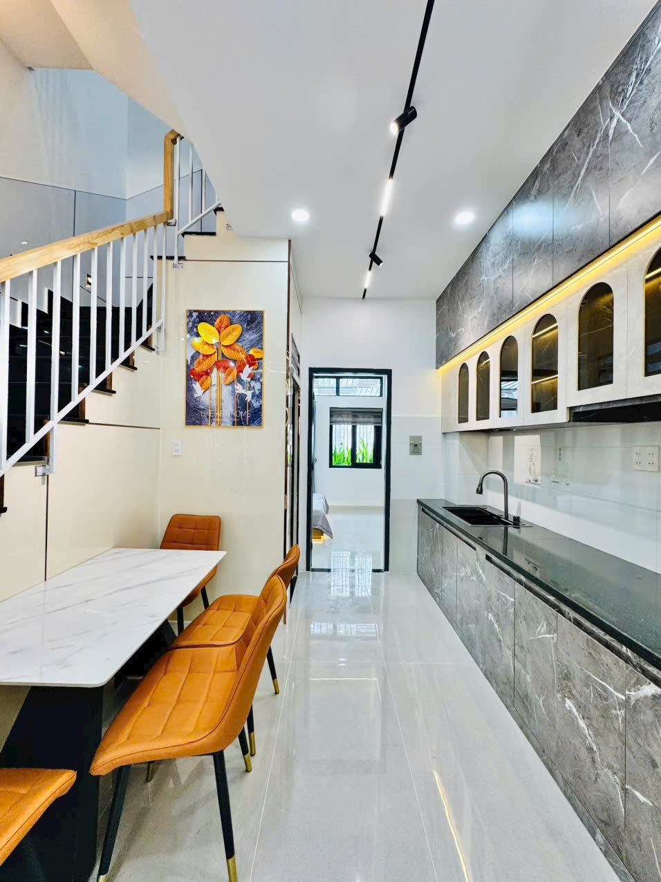 Bán nhà phố đẹp đường số 8, phường 11, quận Gò Vấp, Hồ Chí Minh
