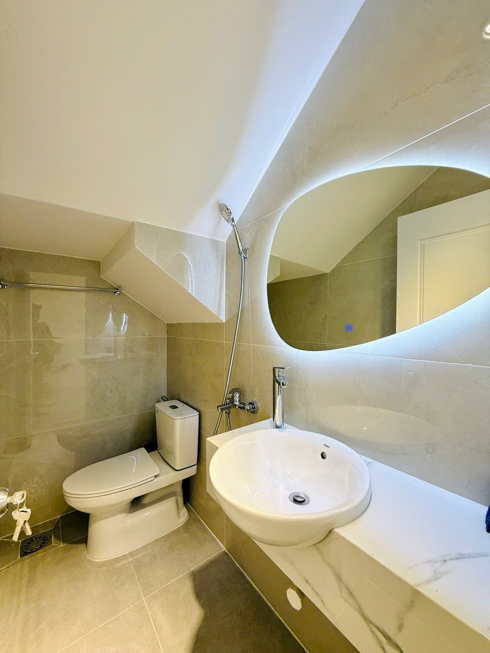 Bán nhà phố đẹp đường Thống Nhất, phường 16, quận Gò Vấp, Hồ Chí Minh