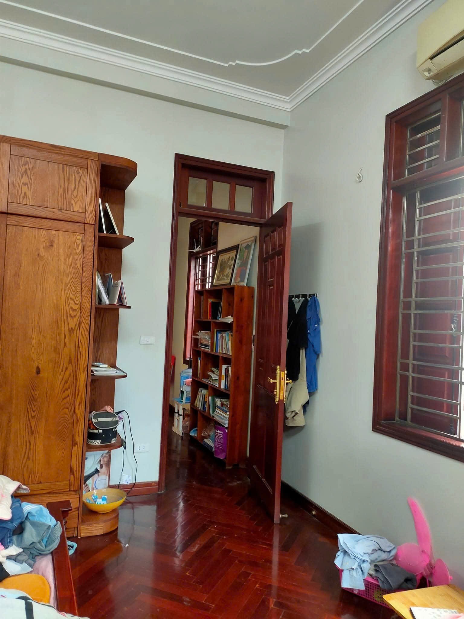 Bán nhà đường Kim Giang, ô tô đỗ cửa, 120m2, 3 tầng, giá 13,6 tỷ