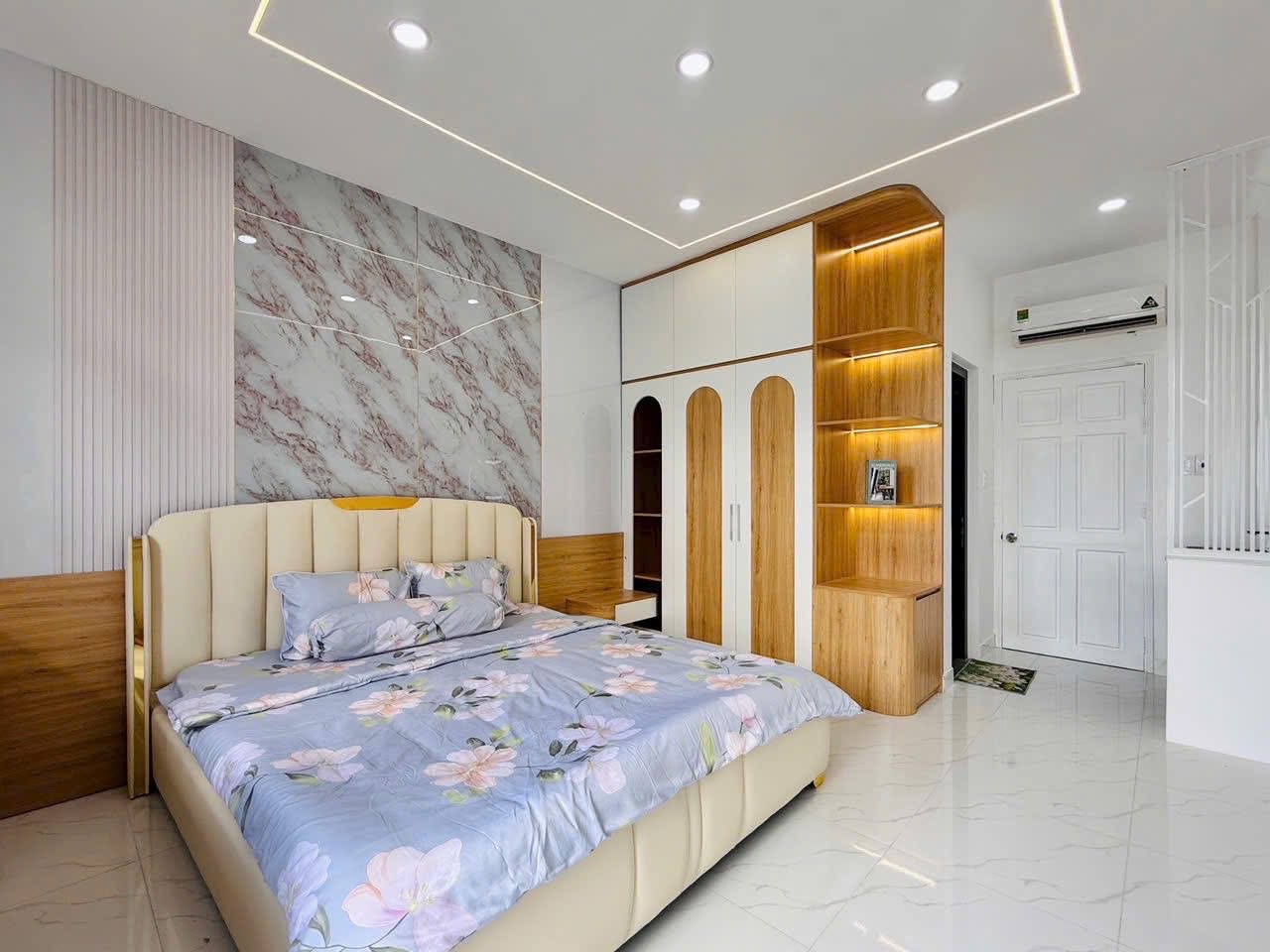 Bán nhà 60m2 hẻm 4m full nội thất ngay Emart, chỉ 7 tỷ