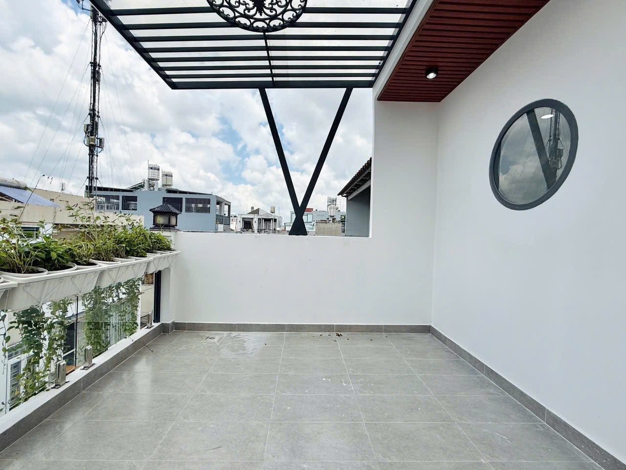 Bán nhà 60m2 hẻm 4m full nội thất ngay Emart, chỉ 7 tỷ