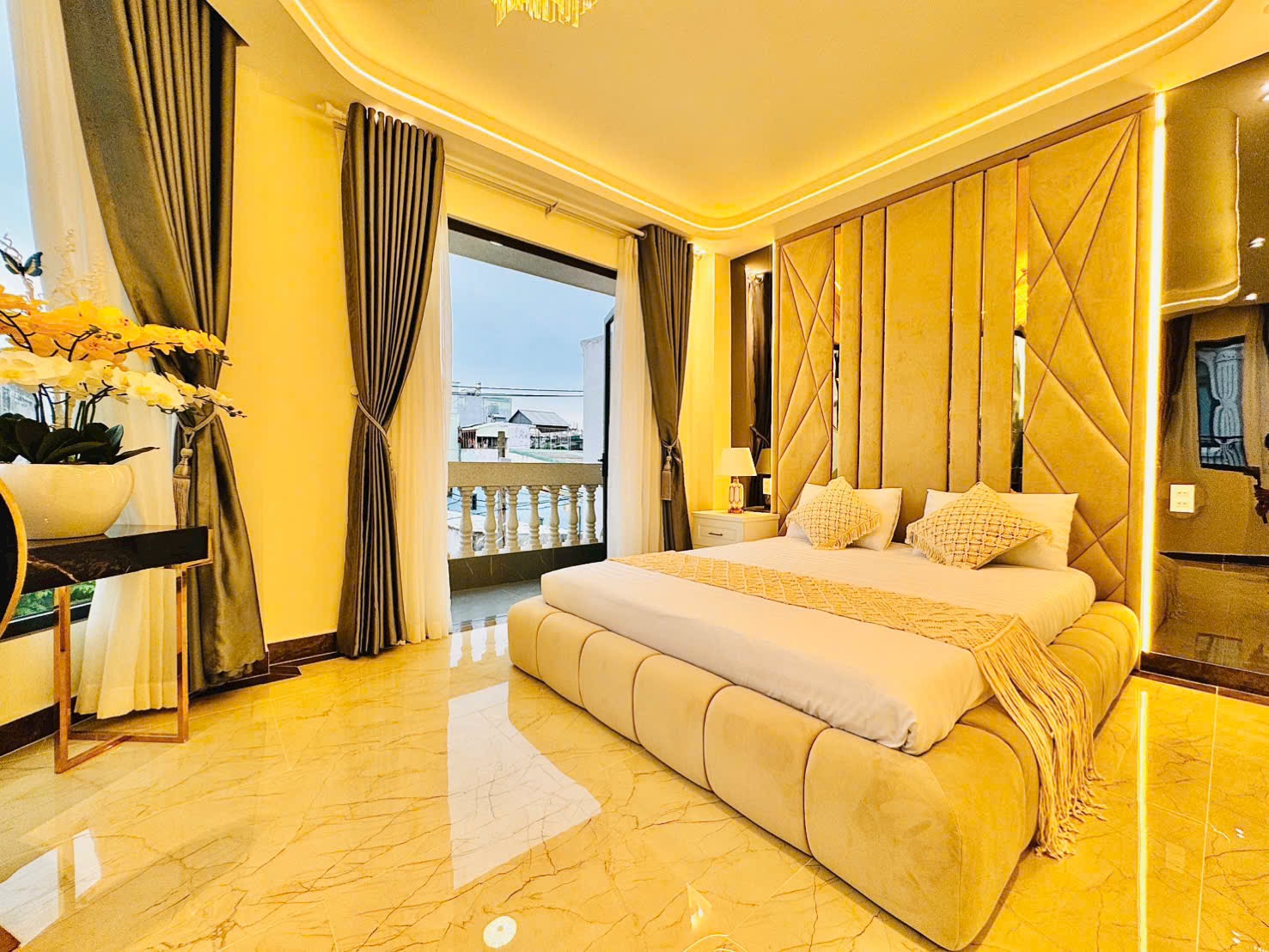Bán siêu phẩm nhà phố có thang máy thiết kế tân cổ điển đường Phạm Văn Chiêu, phường 09, quận Gò Vấp
