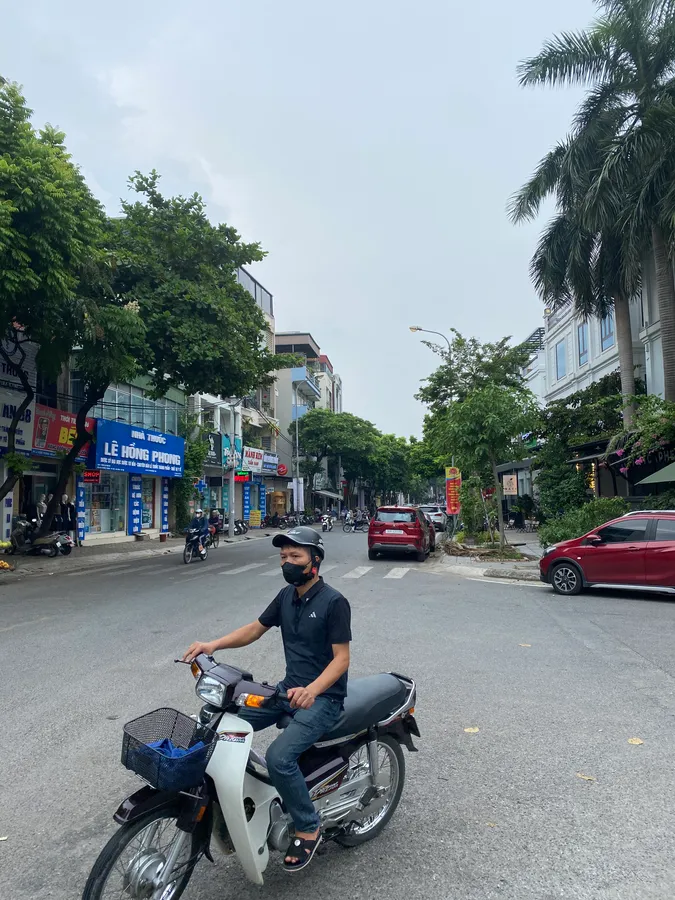 Bán nhà đẹp 4 tầng mặt phố Lê Hồng Phong, 52m2, mặt tiền 15m, vị trí vip, kinh doanh sầm uất, 23.8 tỷ