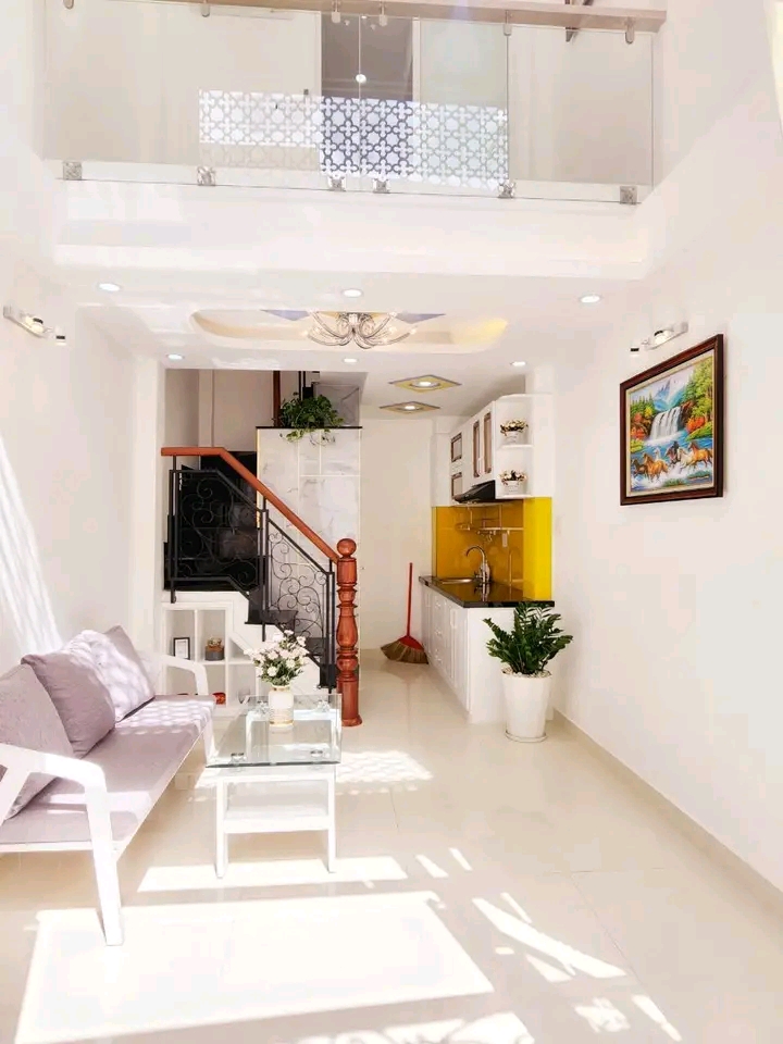 Xoay tiền bán gấp nhà Nguyễn Chí Thanh, phường 8, quận 10, 60m2