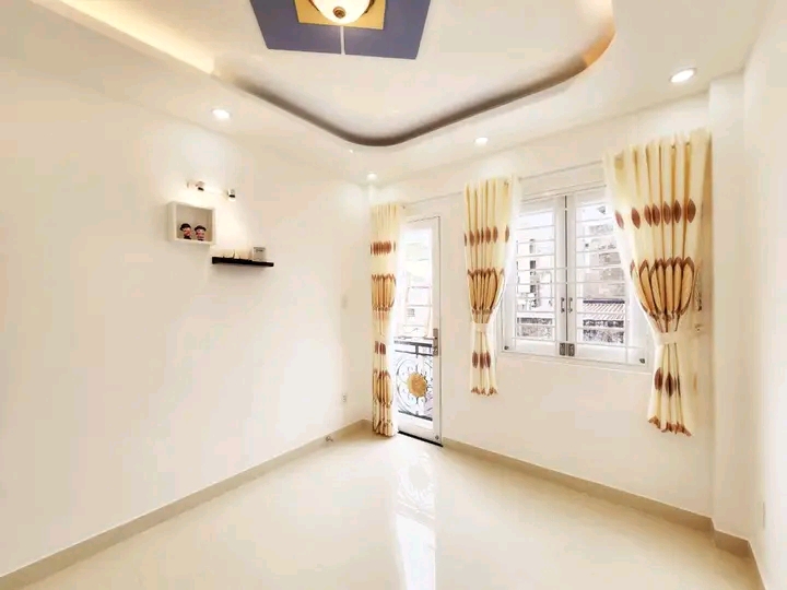 Xoay tiền bán gấp nhà Nguyễn Chí Thanh, phường 8, quận 10, 60m2