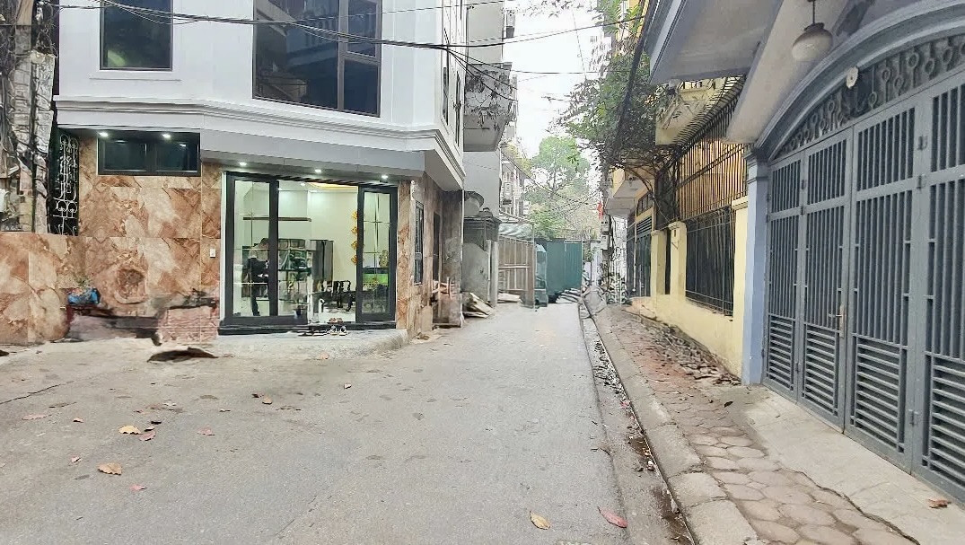 Hoa khôi phố Kim Ngưu – Hai Bà Trưng | 33m² – 5 tầng – ô tô tránh, vỉa hè ô tô đỗ cửa