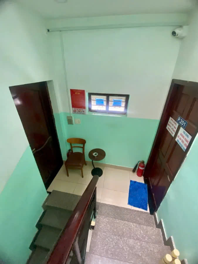 Nhà 4 tầng, 60m2, hẻm Tân Sơn Nhì, ở ngay hoặc kinh doanh tốt