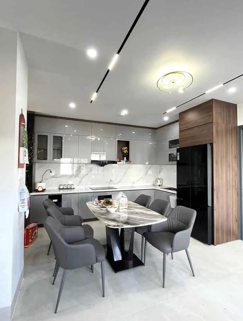 Nhà đẹp full nội thất, ngay Đinh Đức Thiện, bán gấp 2,7 tỷ, Cần Đước, Long An, 130m²
