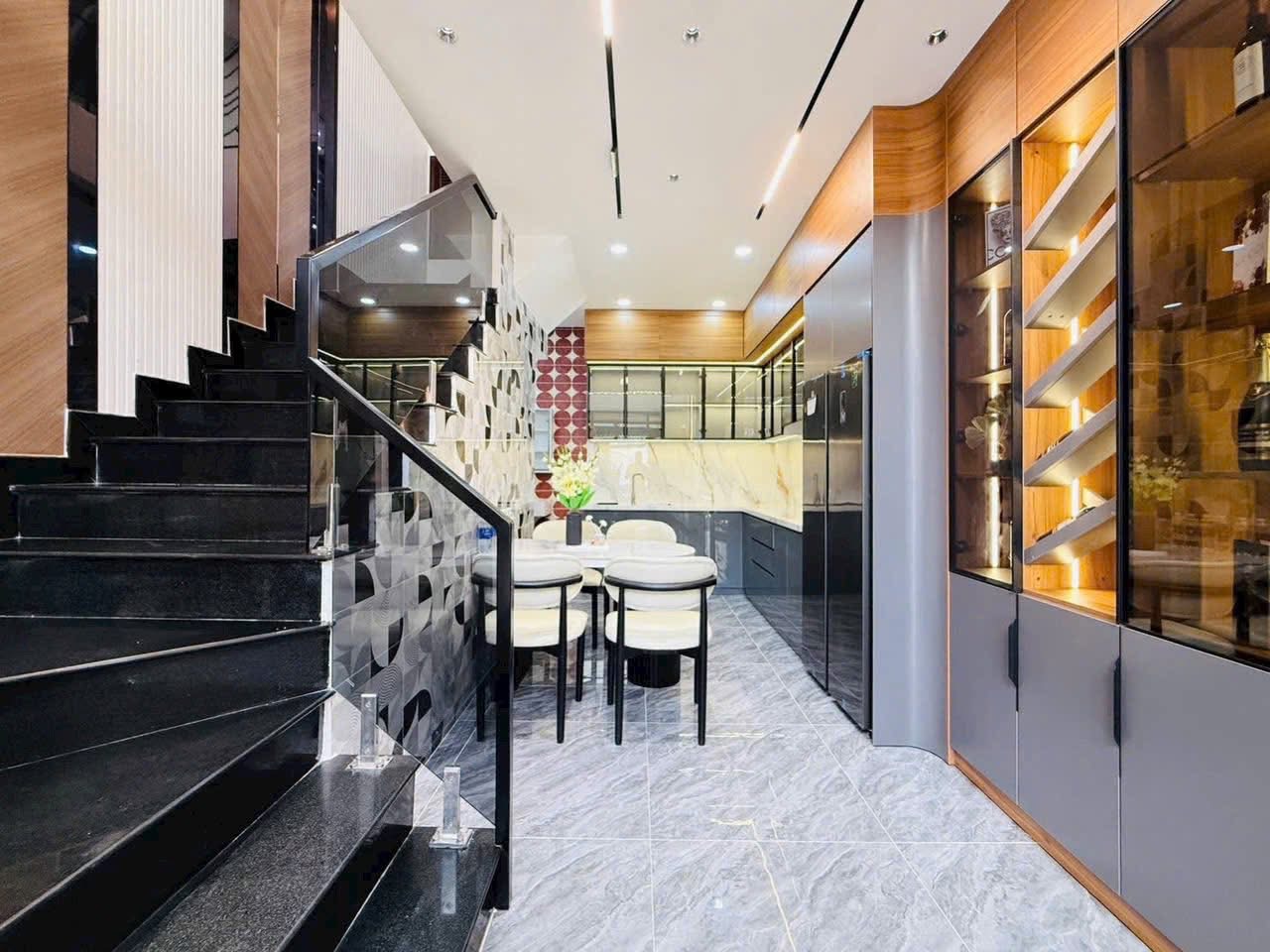 Hẻm xe hơi 1 trục ngay trường học Tân Sơn, Gò Vấp, diện tích 48m2 full nội thất, chỉ 7 tỷ