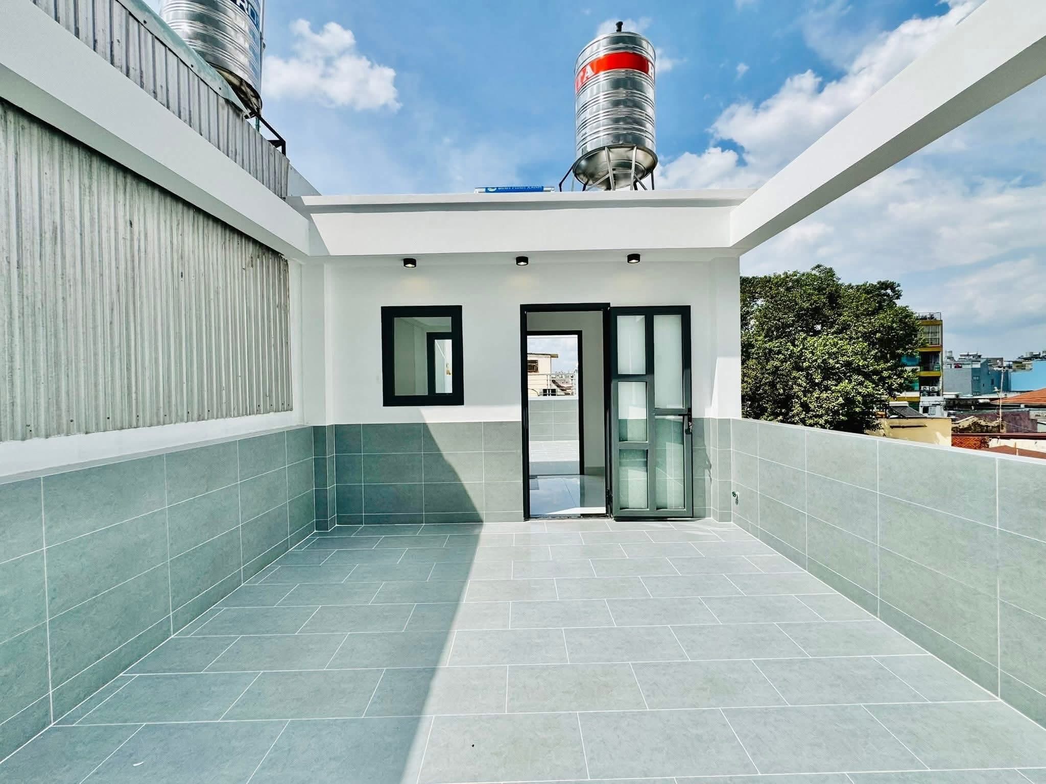 Hẻm 54m2, 4 tầng, 4 ngủ, ngay phòng công chứng số 5, full mới