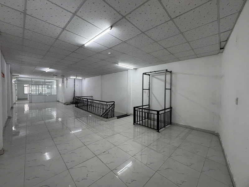 Bán nhà 2 mặt tiền hẻm hạ chào 1 tỷ Trịnh Đình Trọng, Phú Trung, Tân Phú, 139m2, 2 tầng