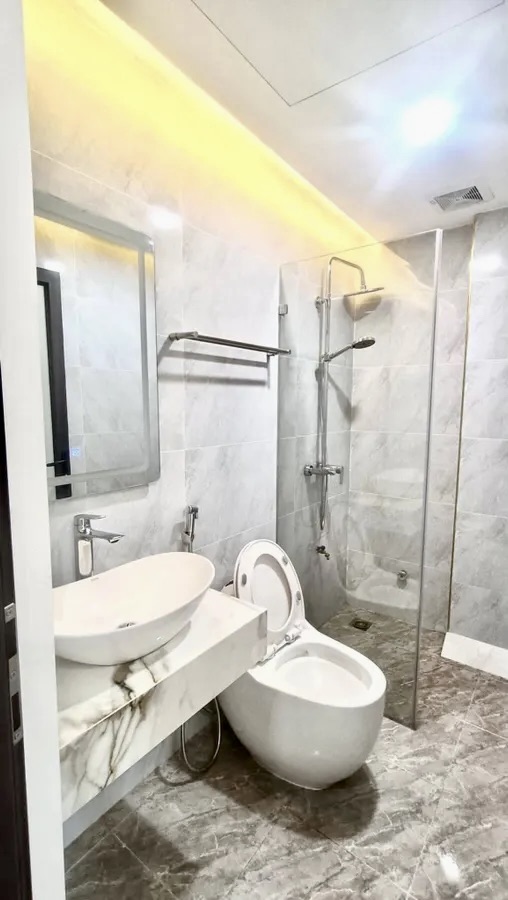 Mặt phố phân lô vip Hoàng Mai – 7 tầng gara thang máy – sát Hồ Đền Lừ – giá 18.1 tỷ