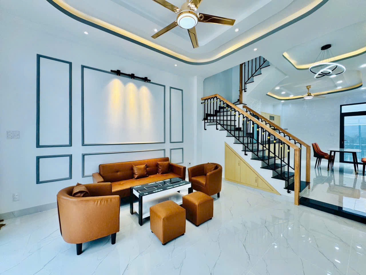 Bán nhà phố đẹp đường Nguyễn Văn Nghi, phường 07, quận Gò Vấp, Hồ Chí Minh