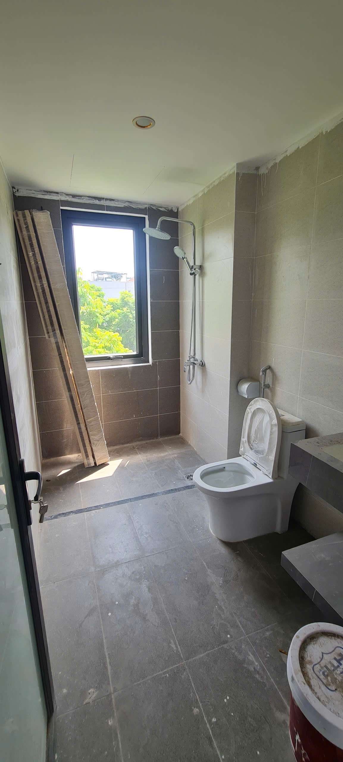 Bán nhà 6 tầng Tân Lập. Cạnh biệt thự Vinhomes Đan Phượng. Lô góc thang máy, ô tô vào nhà