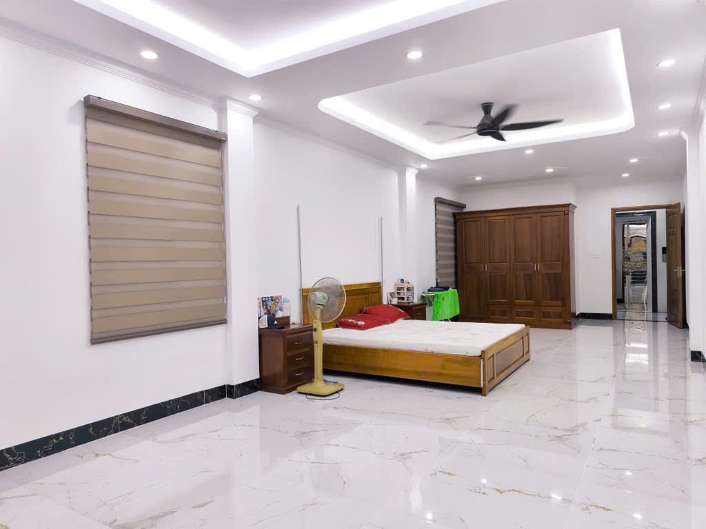 Bán nhà Trần Đại Nghĩa, lô góc, ô tô, kinh doanh, mới koong, thang máy, 70m2, giá 21 tỷ