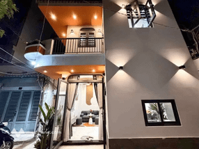 Chủ định cư bán gấp nhà góc mặt tiền, thoáng, nhà đẹp, vị trí tốt, giá lỗ