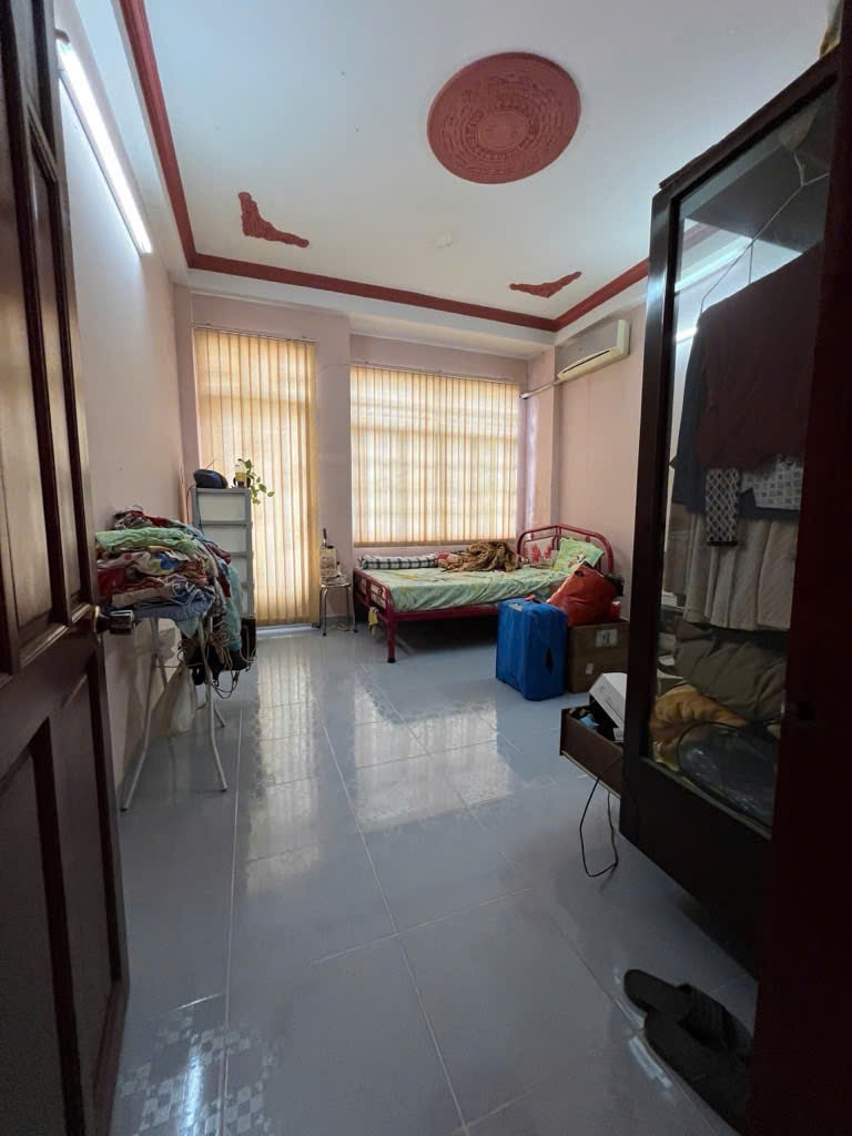 Bán nhà hẻm xe hơi Lũy Bán Bích, 56m2, 4m x 14m, 2 ngủ, giá 6,5 tỷ thương lượng, không lộ giới
