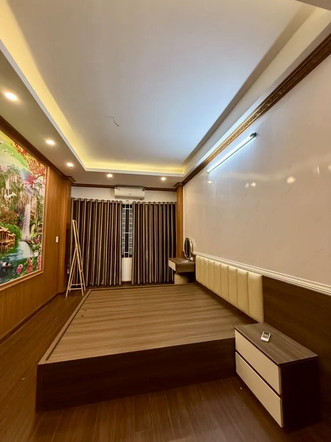 Bán nhà 5 tầng phố Hoàng Mai – ngõ ba gác tránh xe máy – nhà cực đẹp ở ngay