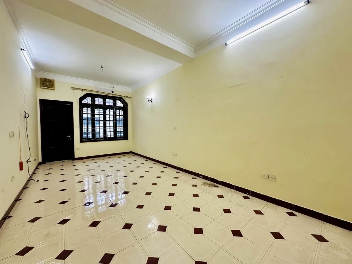 Hoa khôi phố Trường Chinh - Ngã Tư Sở - ô tô tránh + gara - 91m² - 4 tầng đẹp - ở ngay