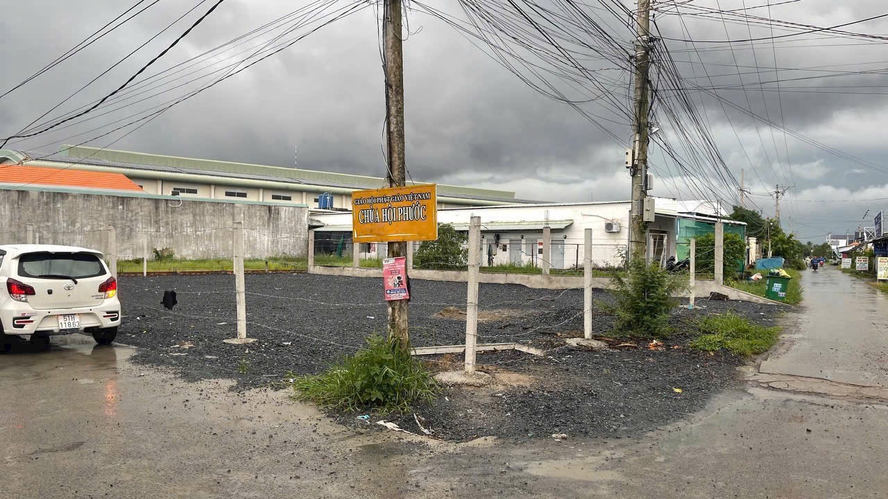 Lô góc 540m2 (31m x 20m), phân lô siêu đẹp, sát bên trường học, Mỹ Yên, Bến Lức, Long An