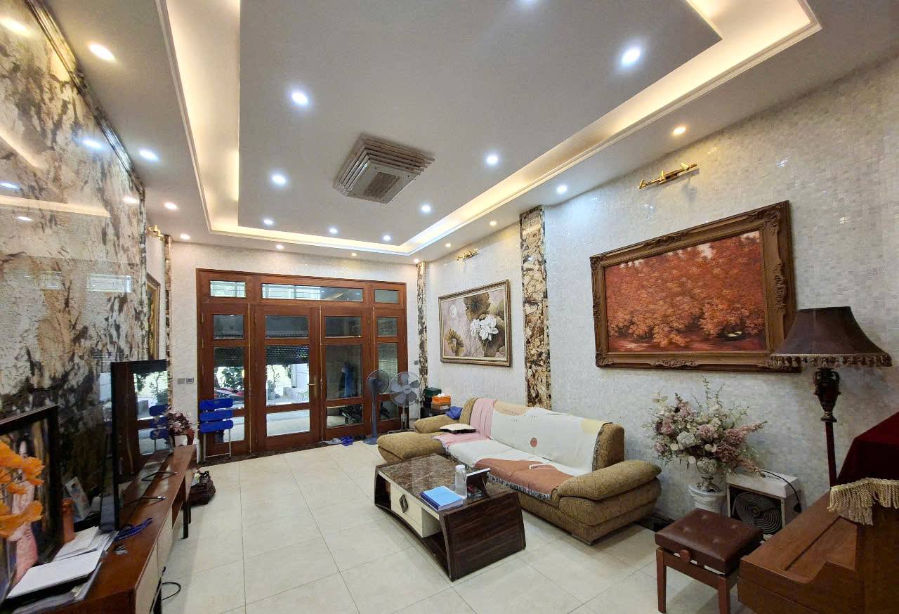 Bán nhà mặt ngõ ô tô tránh đường Lê Trọng Tấn, diện tích 90m2, 4 tầng