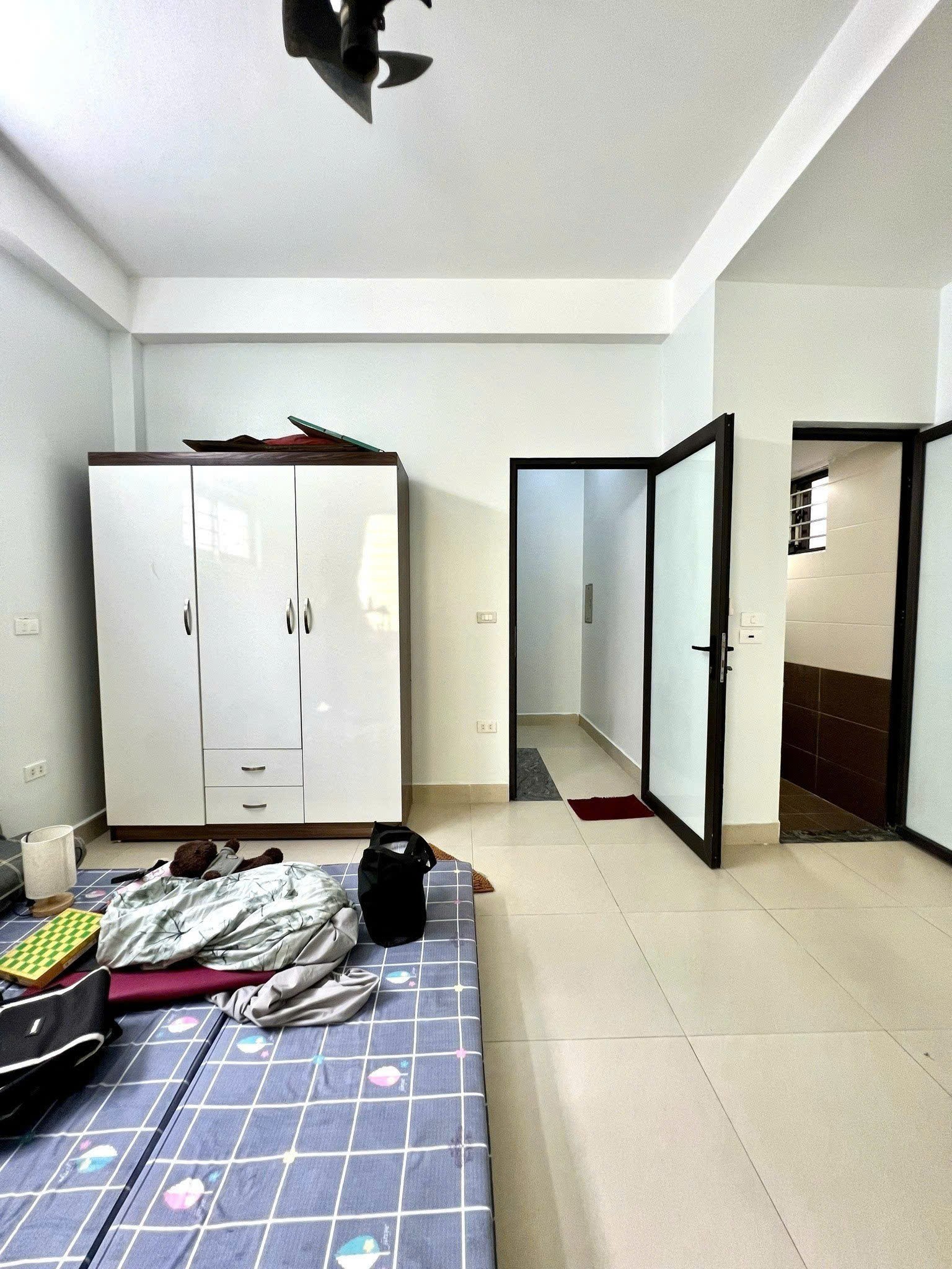 Bán nhà đường Tân Triều, 35m2, xây 5 tầng, lô góc