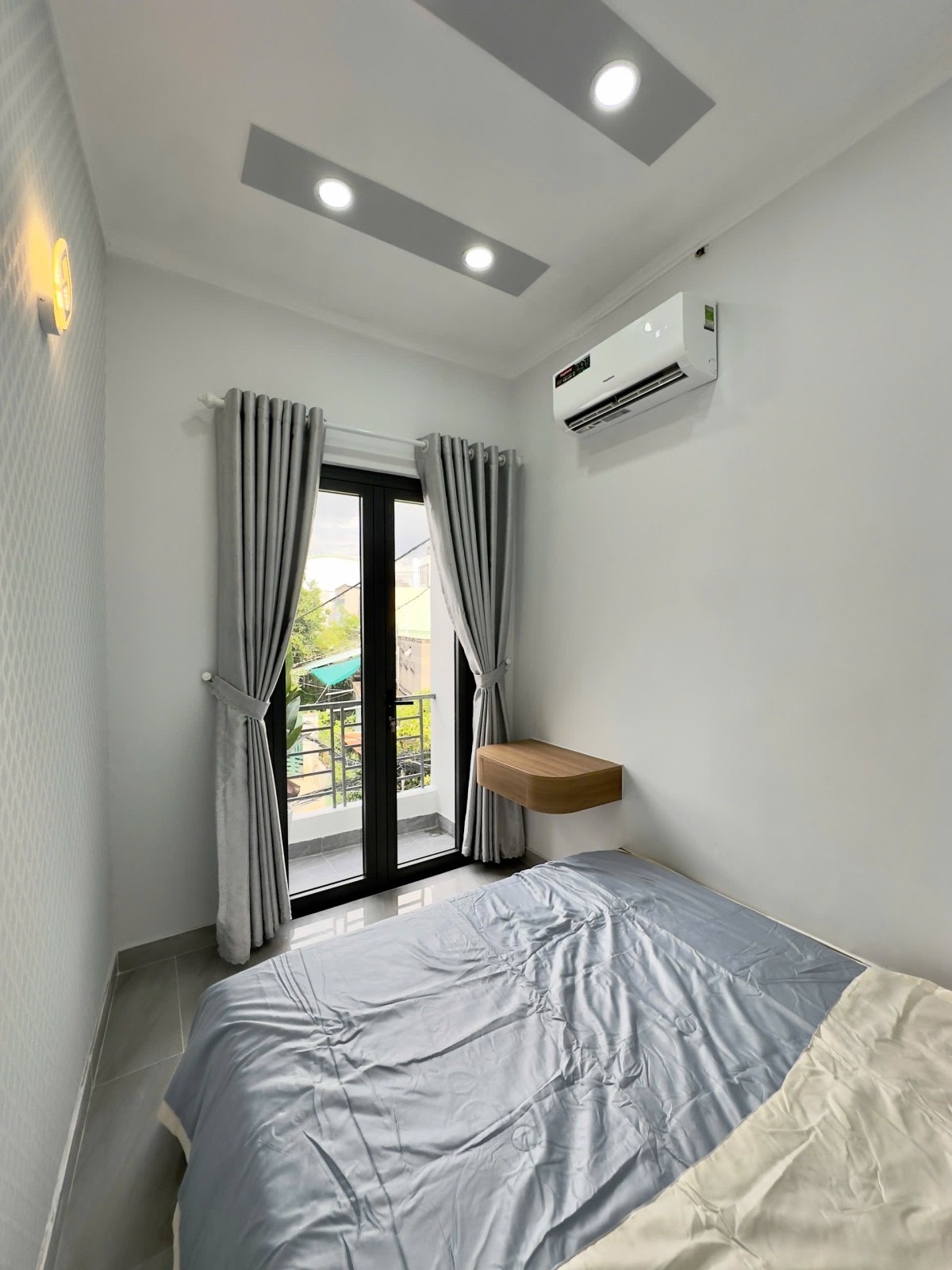 Bán nhà 4,3m x 5,58m, mới full nội thất ngay phường 10, Gò Vấp, giá 3,35 tỷ