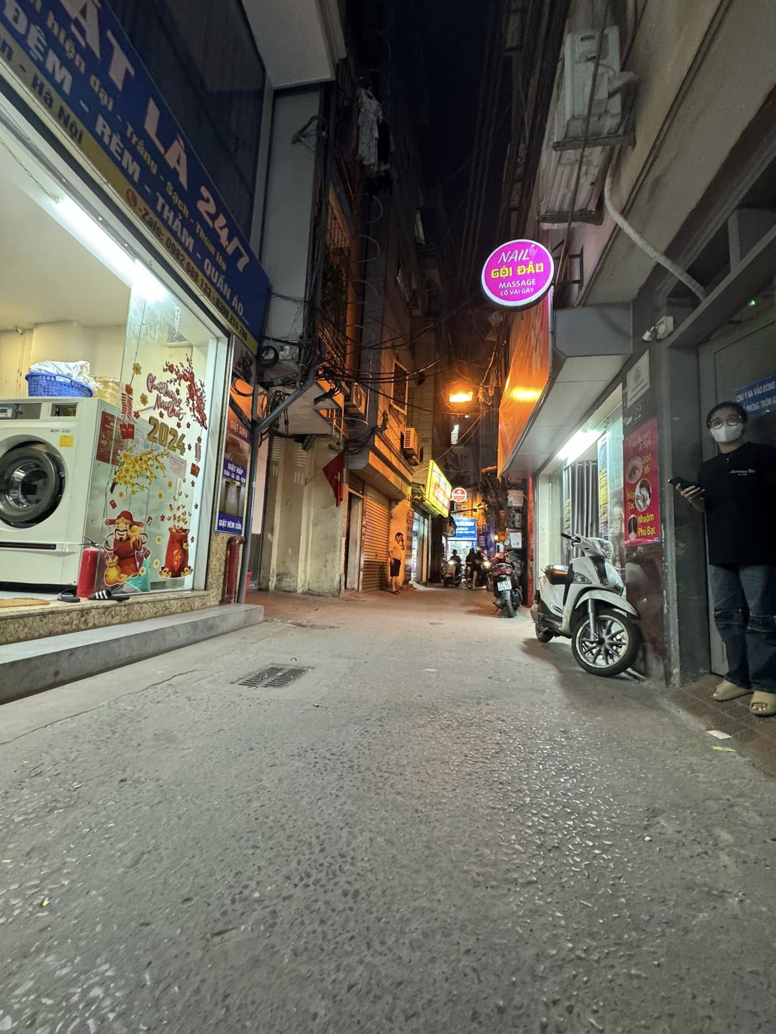 Bán tòa nhà chung cư mini mặt ngõ 213 đường Giáp Nhất, 170m2 - 9 tầng, thang máy, 32 căn hộ cho thuê