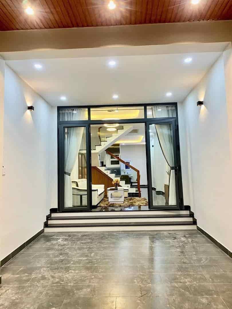 Bán nhà quận 4, vị trí đẹp, giá 3,55 tỷ, hẻm xe hơi, cần bán gấpppppp