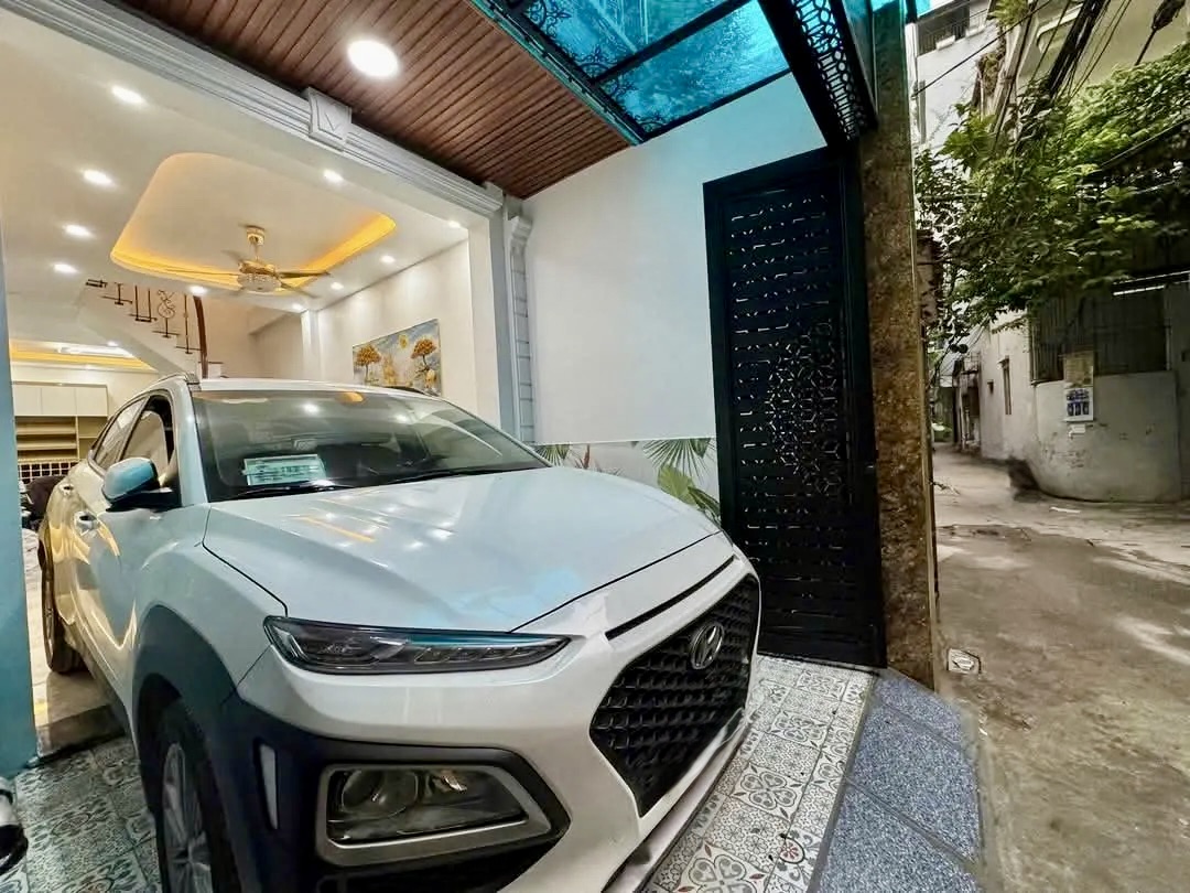 Bán nhà mới có gara ô tô phố Khương Hạ, 45m2, 5 tầng, 6 phòng, ngõ rộng, giá chỉ 14,95 tỷ