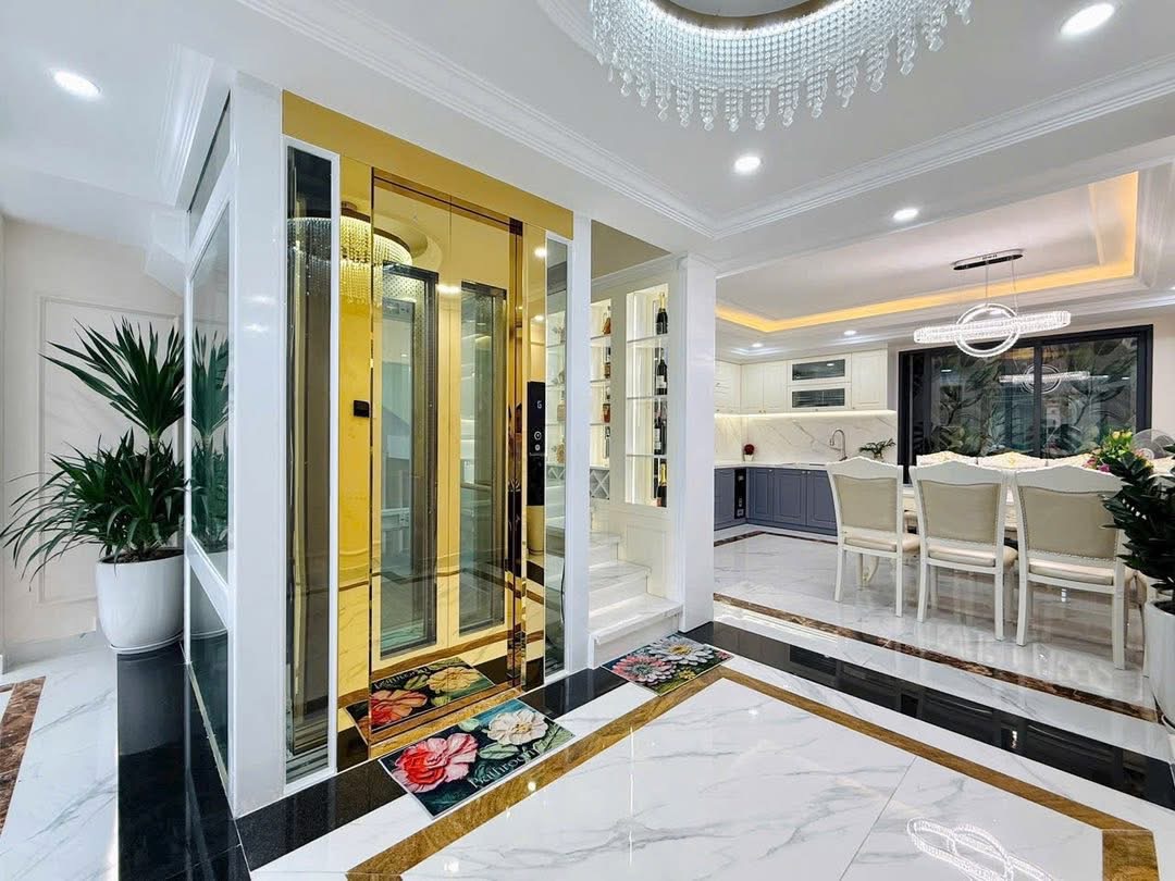 Bán nhà 5m x 15m, đẹp mới ngay Lotte Nguyễn Văn Luông