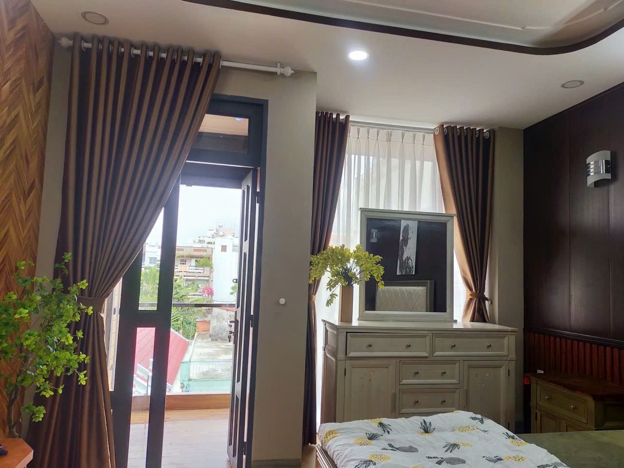 Nhà Huỳnh Văn Một, 76m2, 6 tầng, full nội thất, chỉ 15 tỷ thương lượng