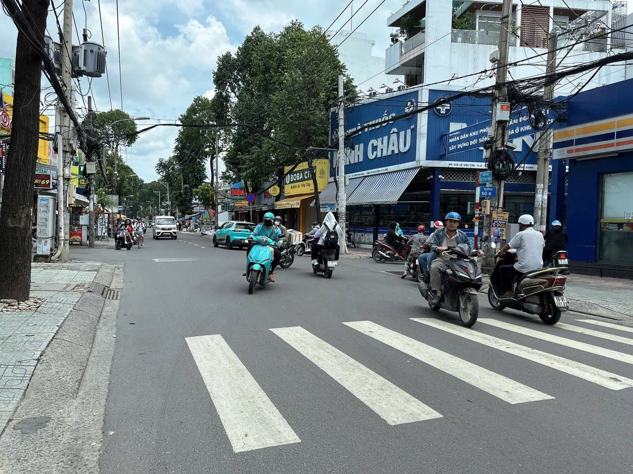 Bán nhà 5 lầu hẻm 380 Phạm Văn Chiêu ngang 5m, 85m2, kinh doanh đa nghề gần chợ chỉ 9,4 tỷ