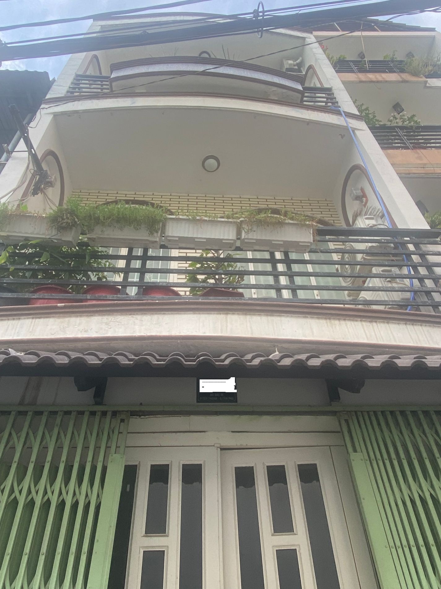 Nhà 3 tầng Hồ Đắc Di, 42m2, 3 tầng, 4 ngủ, ở ngay, chỉ 4.8 tỷ